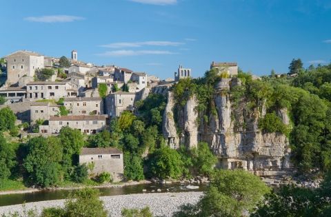 Balazuc en Ardèche classé dans les plus beaux villages de France