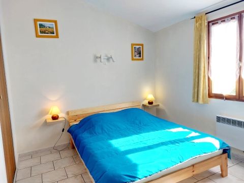 Chambre double lit 160cm