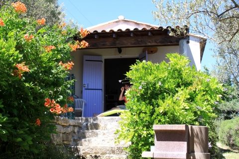 Gite L'olivier, gite 4 personnes en village de gites avec piscine en sud Ardèche.
