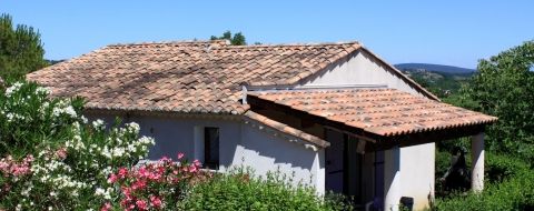 Le Peuplier, gite 6 à 8 personnes au village de gites la Fontinelle à Bessas en Ardèche.