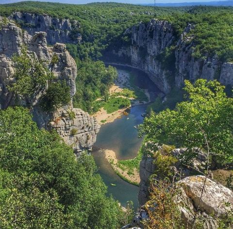 Les gorges du Chassezac et le bois de Païolive en Ardèche