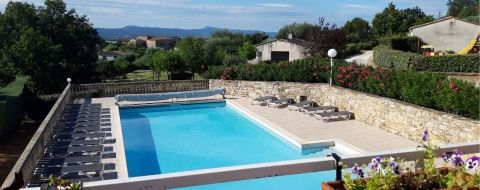 Piscine du Village de gites en Ardèche du sud.