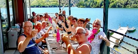 Repas aprés randonnée organisé par le village de gites la Fontinelle en Ardèche.